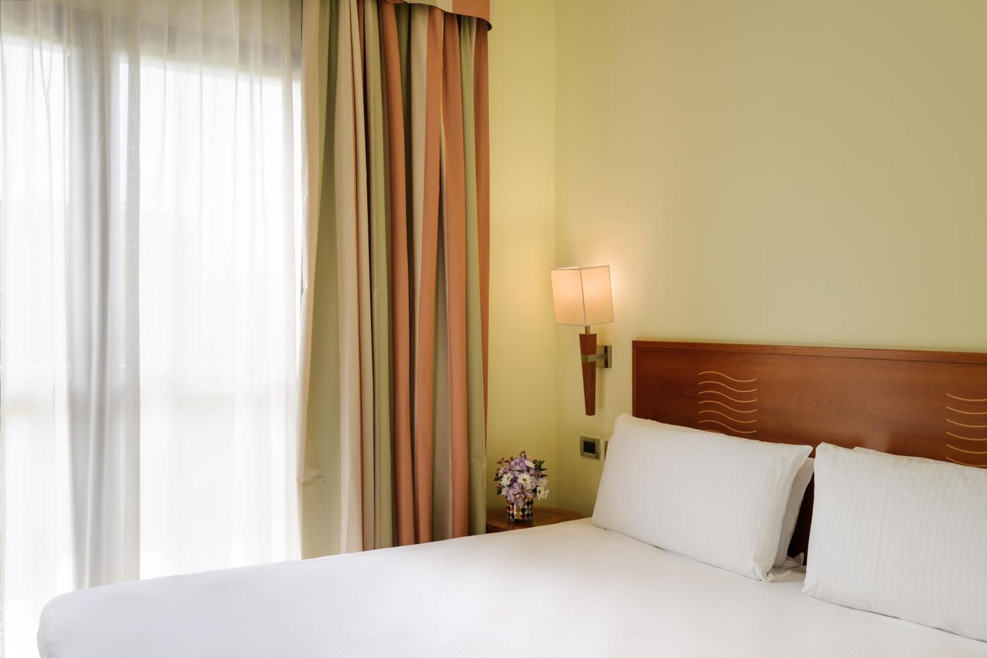 Hotel Dei Cavalieri Caserta - La Reggia Ngoại thất bức ảnh
